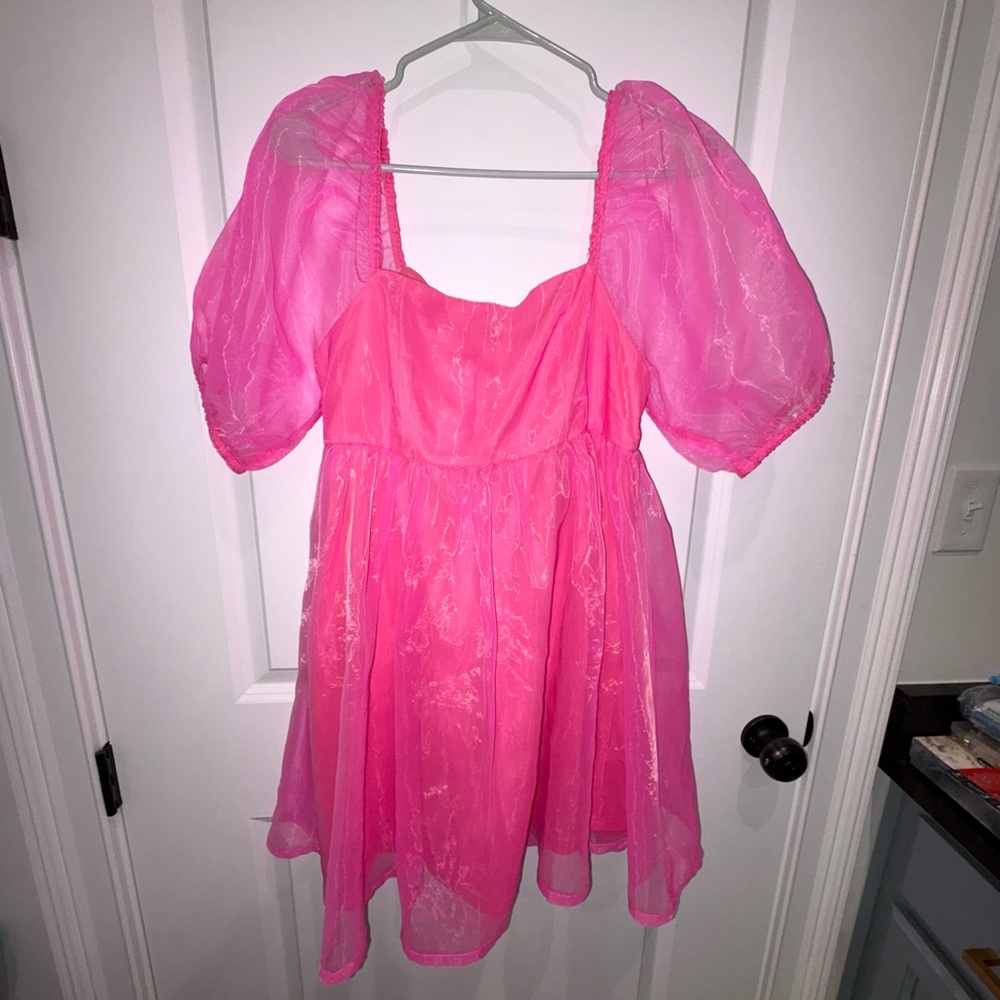 TCEC Vibrant Pink Puff Sleeve dress